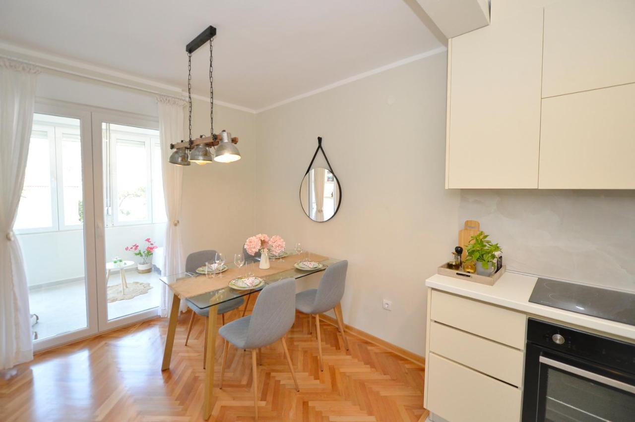 The Nest - Urban Family Place Котор Екстериор снимка