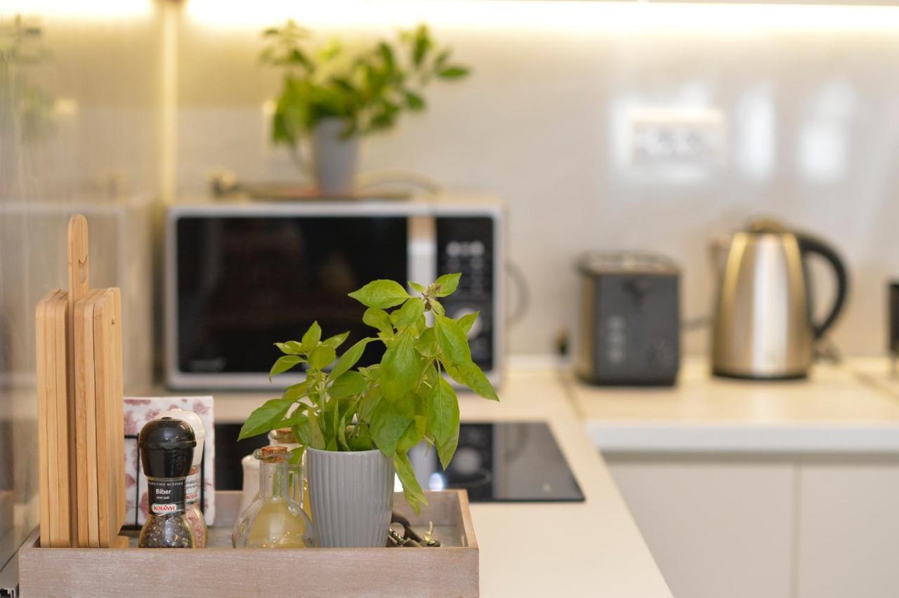 The Nest - Urban Family Place Котор Екстериор снимка